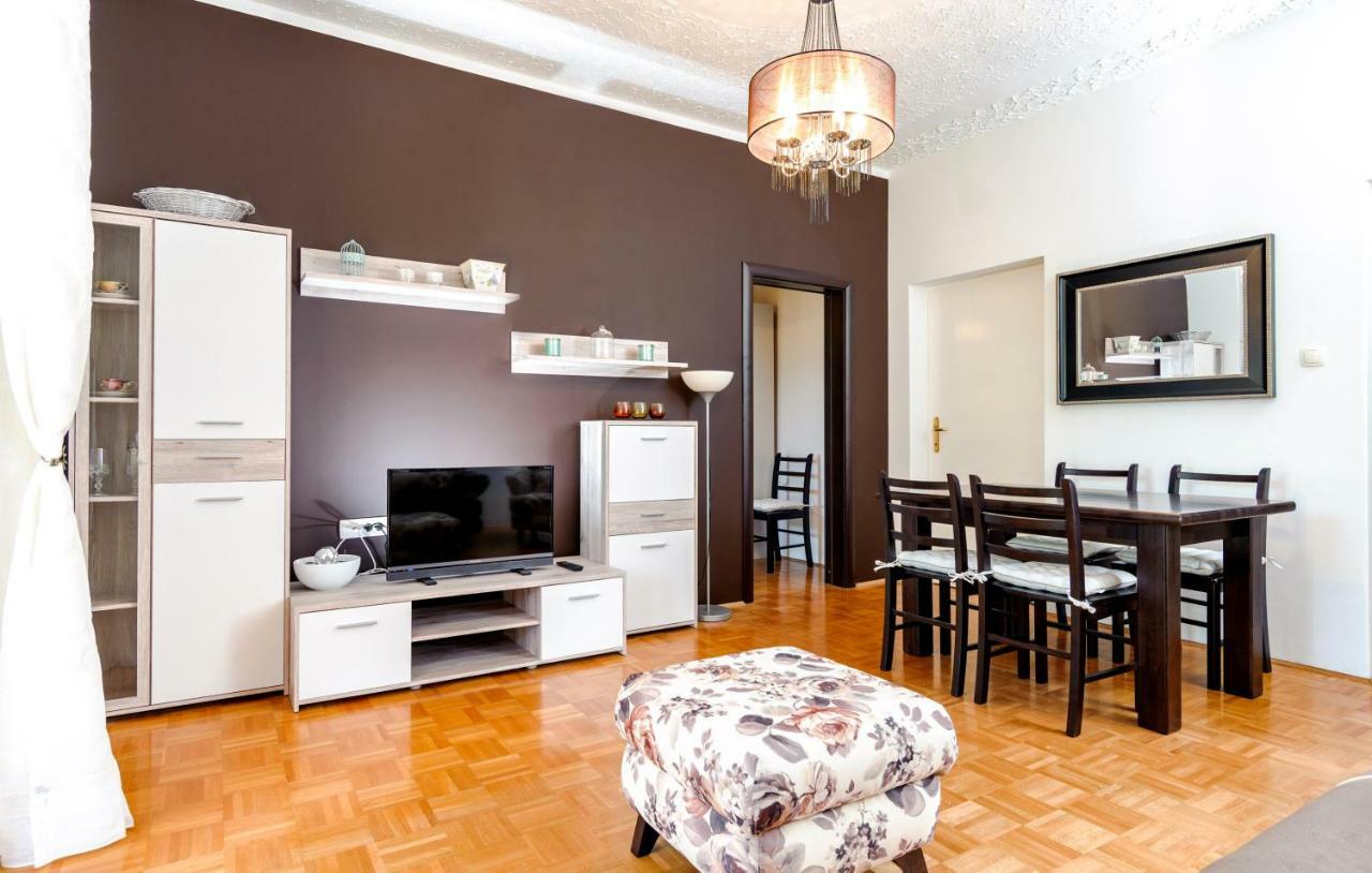 Apartment Yean Kaštela Εξωτερικό φωτογραφία